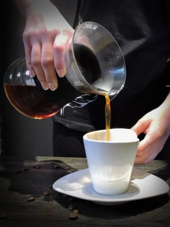  Coffee Gear for Christmas Gift - HARIO V60 Drip Decanter | image - 6